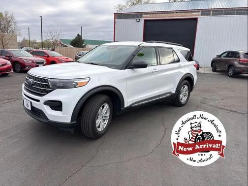 White 2021 Ford Explorer XLT