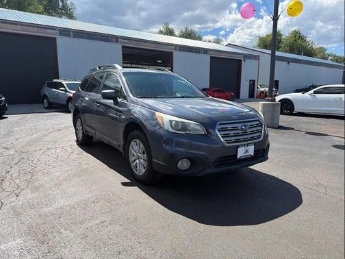 Gray 2017 Subaru Outback 2.5i Premium