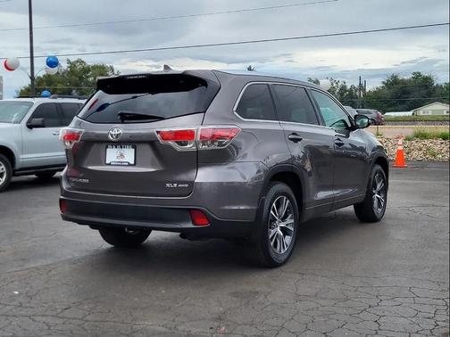 2016 Toyota Highlander XLE