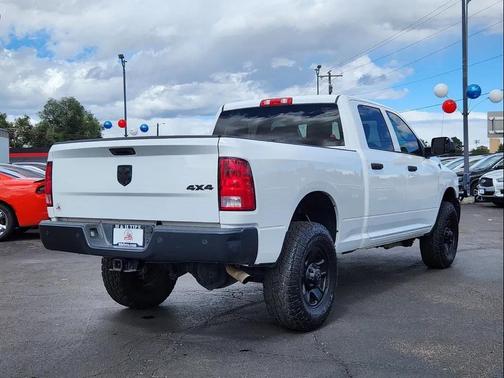 2017 RAM 3500 Tradesman Crew Cab 4x4 6'4' Box