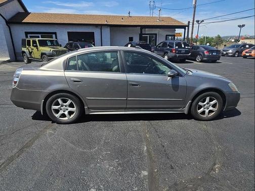 2005 Nissan Altima 2.5 SL