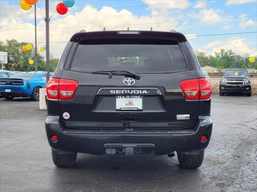 2011 Toyota Sequoia SR5
