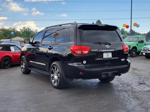 2011 Toyota Sequoia SR5