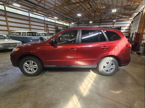 Venetian Red 2010 Hyundai SANTA FE GLS