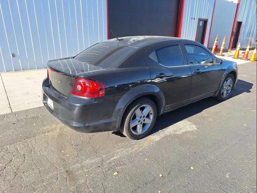 2013 Dodge Avenger SE