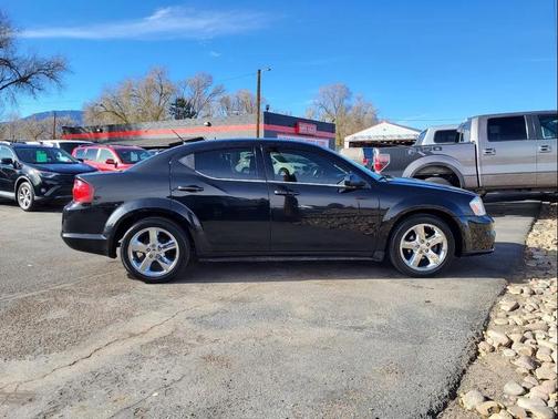 2013 Dodge Avenger SE