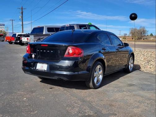 2013 Dodge Avenger SE