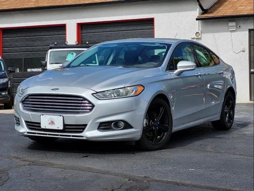 Ingot Silver 2016 Ford Fusion SE