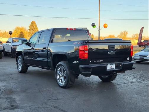 2018 Chevrolet Silverado 1500 Custom