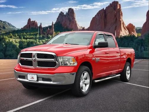 2019 RAM 1500 SLT