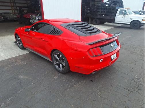 2015 Ford Mustang V6