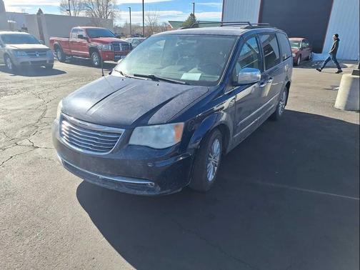 2014 Chrysler Town & Country Touring-L