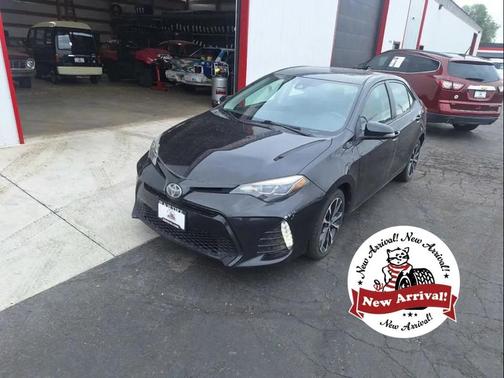 Black Sand Pearl 2017 Toyota Corolla LE