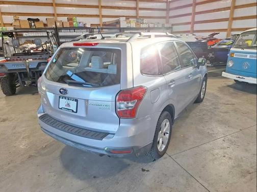 2015 Subaru Forester 2.5i