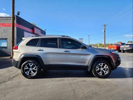 2017 Jeep Cherokee Trailhawk