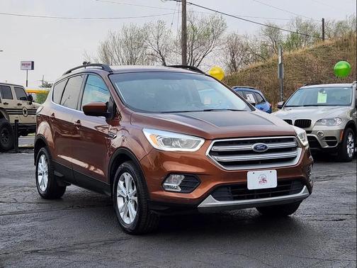 Red 2017 Ford Escape SE