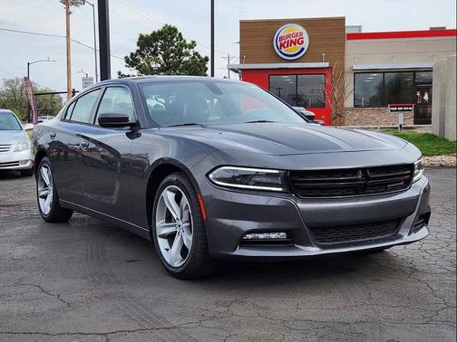 Granite Pearlcoat 2018 Dodge Charger SXT Plus