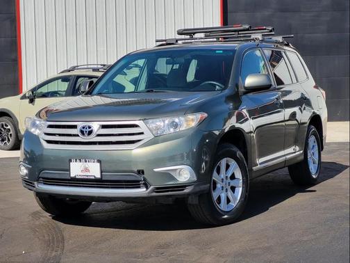 Cypress Pearl 2013 Toyota Highlander SE