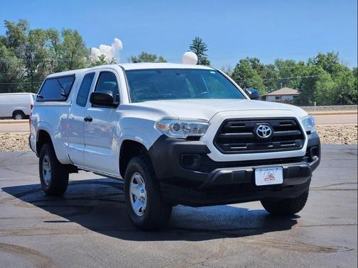 Super White 2016 Toyota Tacoma SR