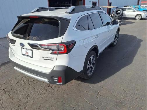 2020 Subaru Outback Touring XT