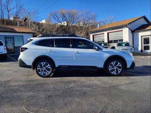 2020 Subaru Outback Touring XT
