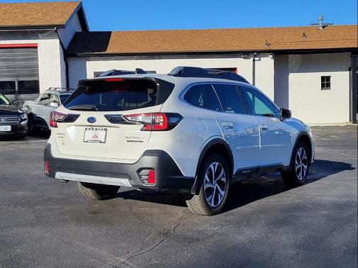 2020 Subaru Outback Touring XT