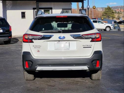 2020 Subaru Outback Touring XT