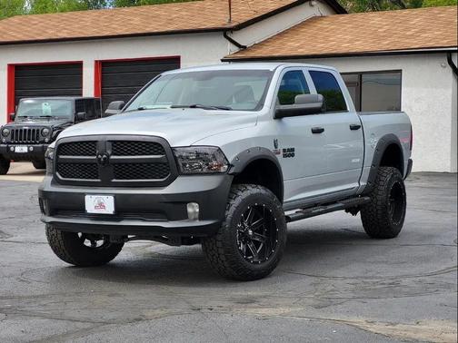 Bright Silver Metallic Clearcoat 2014 RAM 1500 Tradesman/Express