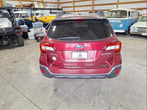 2019 Subaru Outback 2.5i