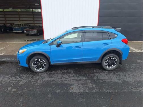Blue 2016 Subaru Crosstrek 2.0i Limited
