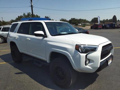 Photo 3 of 30 of 2019 Toyota 4Runner SR5 Sport