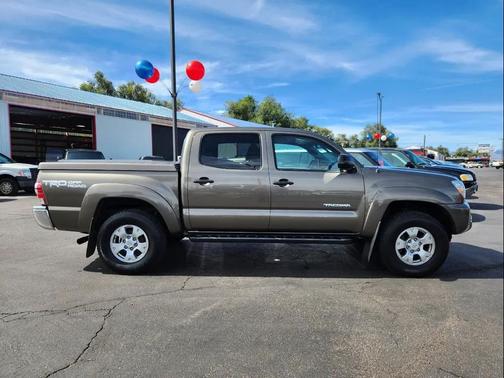 2014 Toyota Tacoma Base