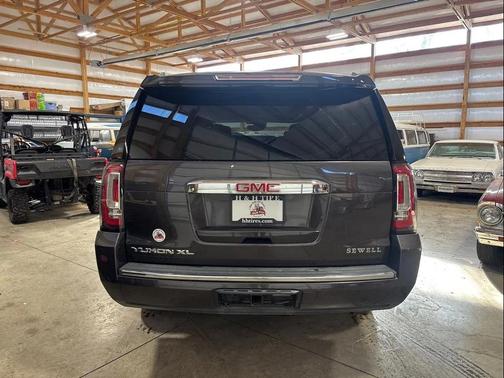 2017 GMC Yukon XL Denali