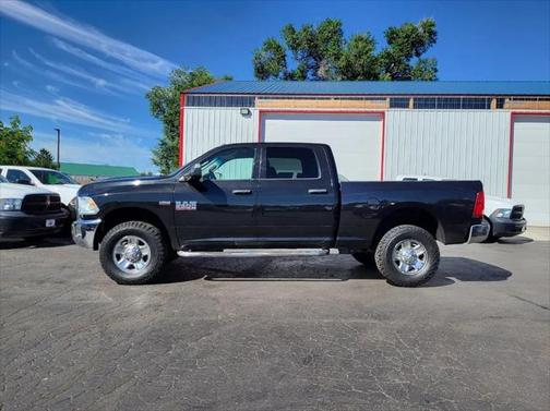 2018 RAM 2500 Tradesman Crew Cab 4x4 6'4' Box