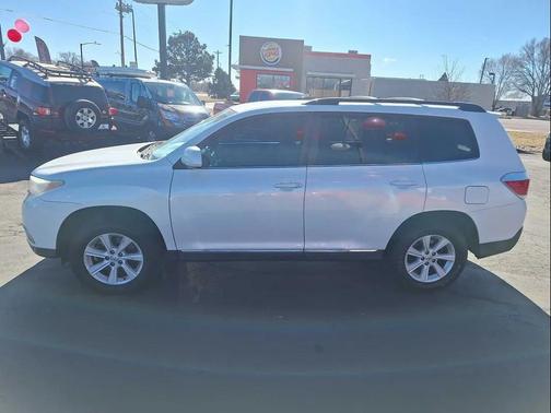 2013 Toyota Highlander SE