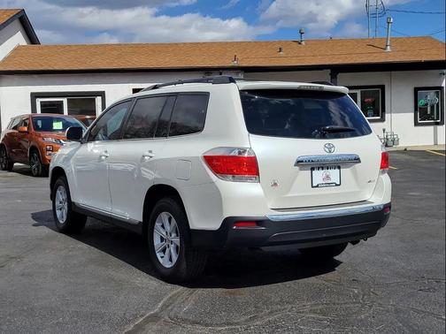 2013 Toyota Highlander SE