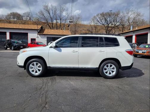 2013 Toyota Highlander SE