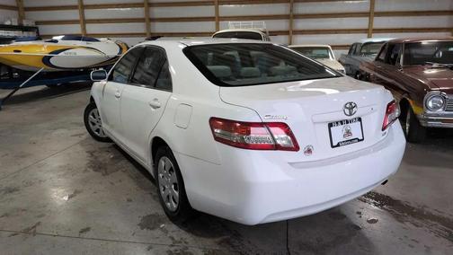 2010 Toyota Camry LE