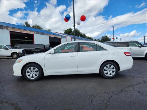 2010 Toyota Camry LE
