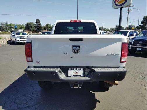 2017 RAM 2500 Tradesman Crew Cab 4x4 6'4' Box