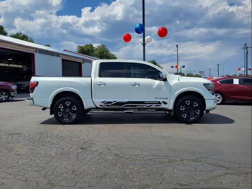 2021 Nissan Titan Platinum Reserve