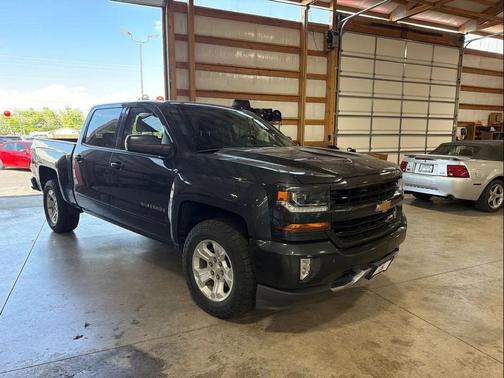 Graphite Metallic 2018 Chevrolet Silverado 1500 2LT