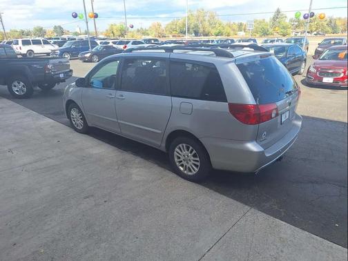 2008 Toyota Sienna LE