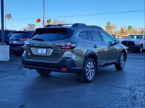 2024 Subaru Outback Premium