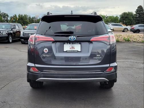 2018 Toyota RAV4 Hybrid SE