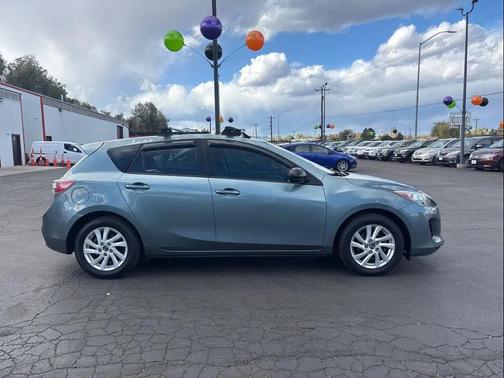 2013 Mazda Mazda3 i Touring