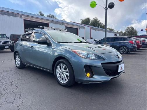 2013 Mazda Mazda3 i Touring
