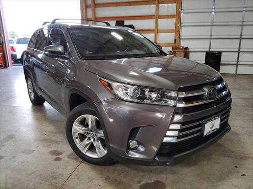 2017 Toyota Highlander Limited