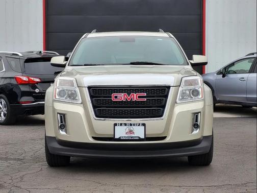 Champagne Silver Metallic 2014 GMC Terrain SLT-1