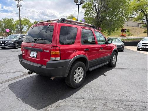 Bright Red Clearcoat 2002 Ford Escape XLT